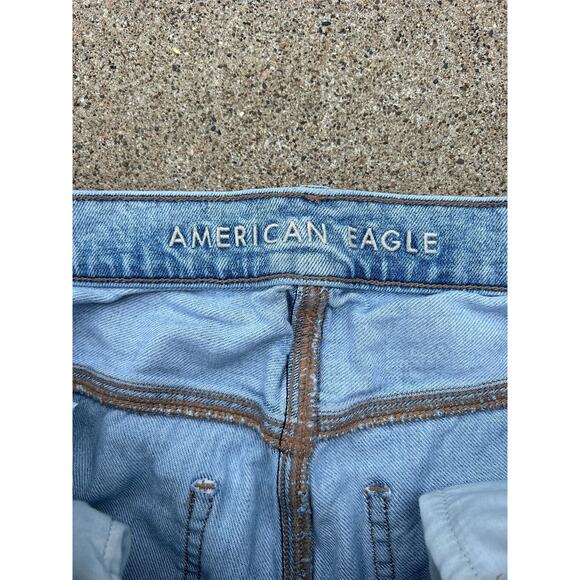 American Eagle Light Wash Zip Fly 5-Pocket Raw Hem Baggy Jean Size 14 Regular - Picture 4 of 8